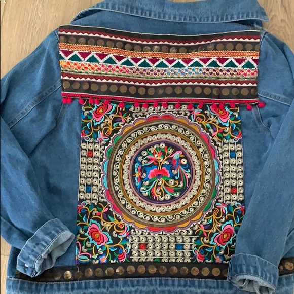 Distressed jean jacket Embroidered Back Large - Picture 3 of 7